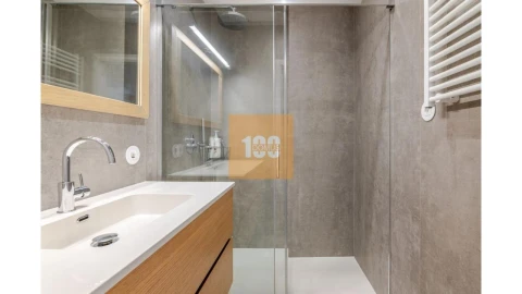 Apartamento T3 para Venda em Aldoar, Foz do Douro e Nevogilde