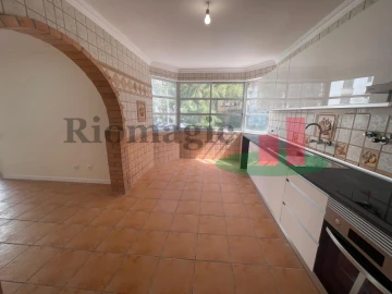 Apartamento T2 para Venda em Algueirão-Mem Martins
