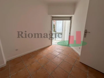 Apartamento T2 para Venda em Algueirão-Mem Martins