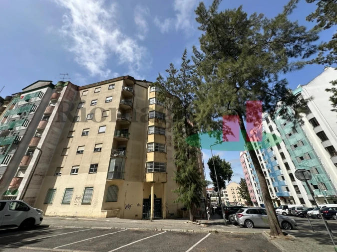Apartamento T2 para Venda em Algueirão-Mem Martins Foto 25