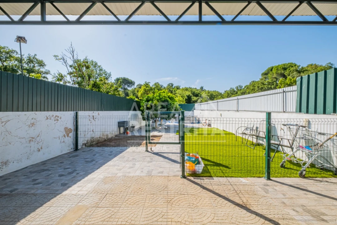 Moradia T4 para Venda em União das Freguesias de Setúbal Foto 53