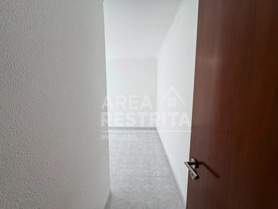 Apartamento T2 para Venda em Amora Foto 15