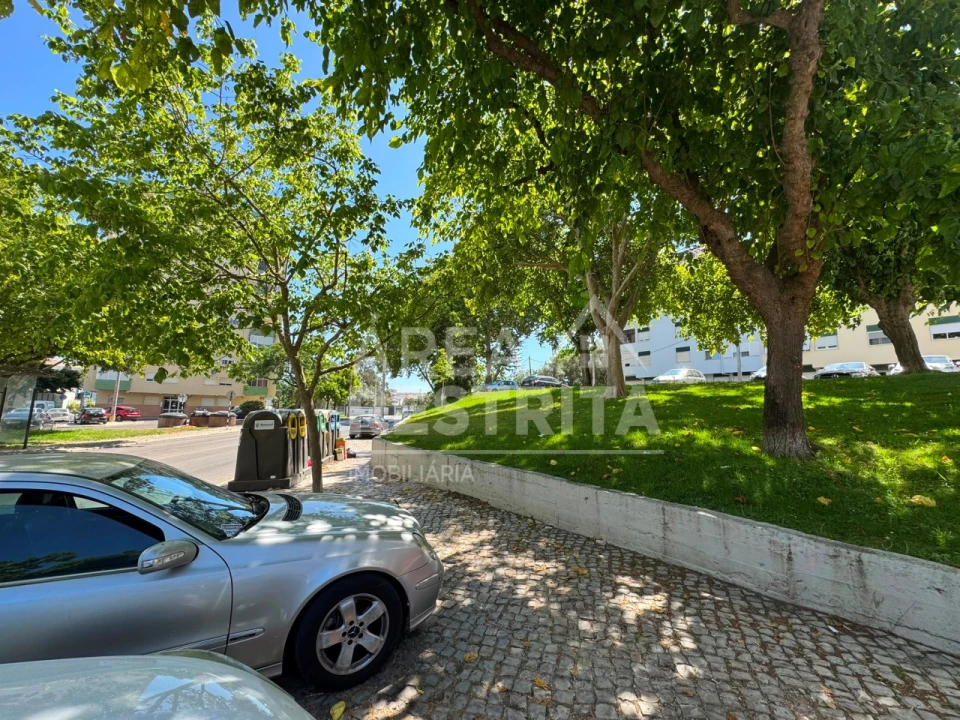 Apartamento T2 para Venda em Amora Foto 22