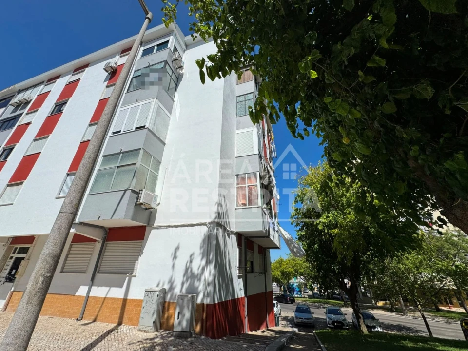 Apartamento T2 para Venda em Amora Foto 28