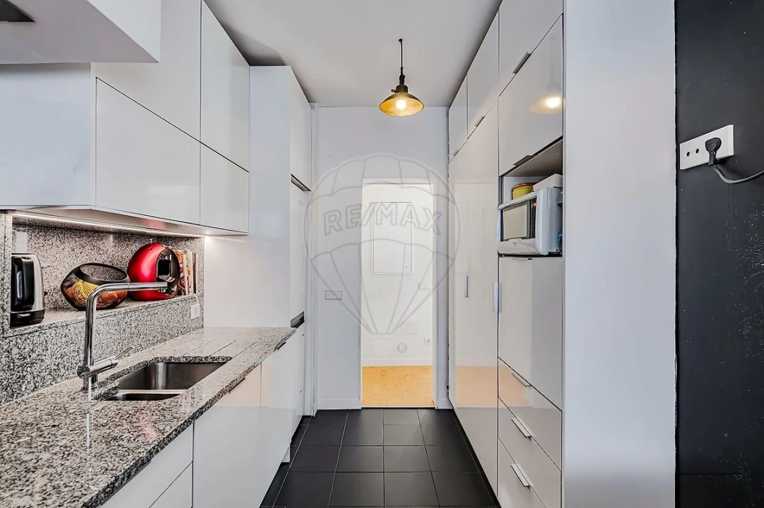 Apartamento T3 para Venda em Alvalade Foto 6