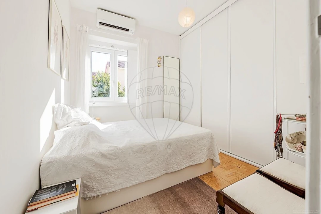 Apartamento T3 para Venda em Alvalade Foto 14