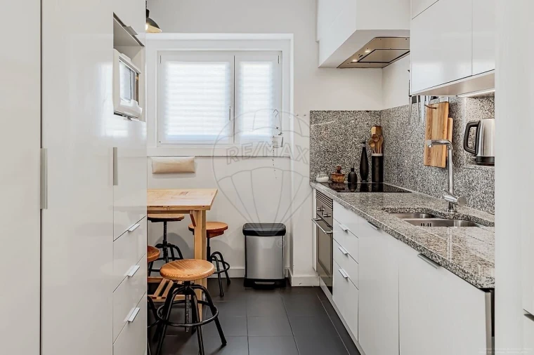 Apartamento T3 para Venda em Alvalade Foto 7