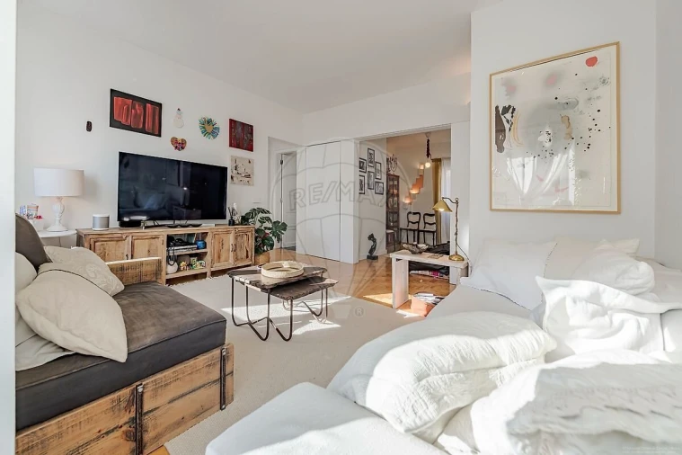 Apartamento T3 para Venda em Alvalade Foto 2