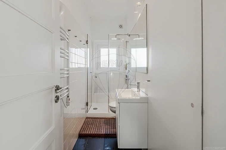 Apartamento T3 para Venda em Alvalade Foto 15
