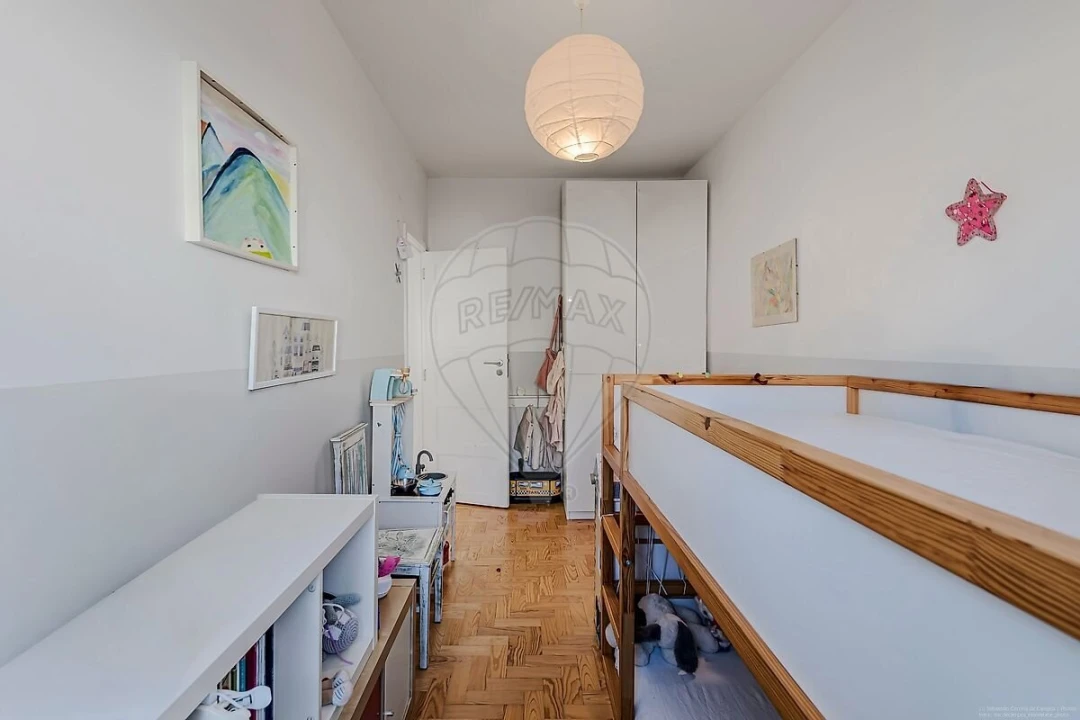 Apartamento T3 para Venda em Alvalade Foto 11