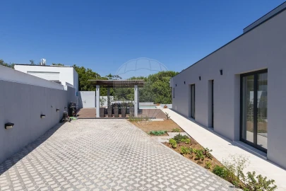 Moradia T3 para Venda em Barcarena