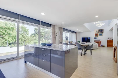 Moradia T3 para Venda em Barcarena