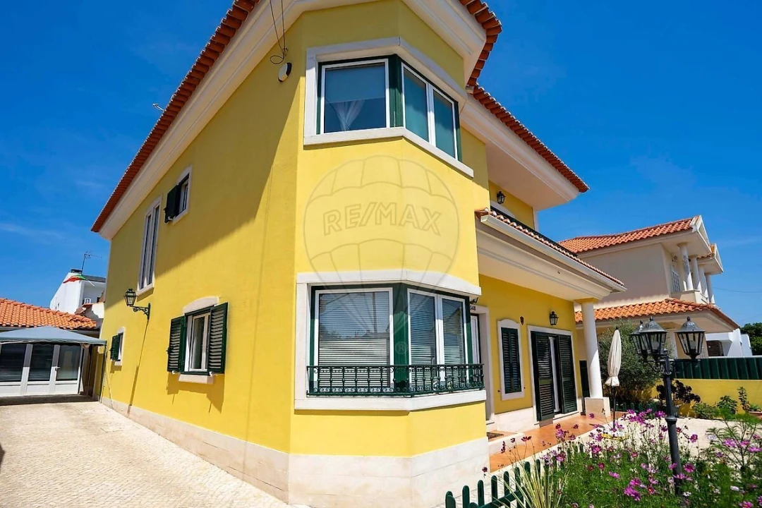 Moradia T5 para Venda em Fernao Ferro Foto 43