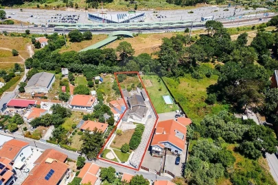 Moradia T3 para Venda em Rio de Mouro