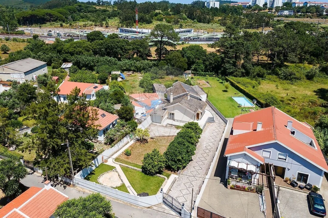 Moradia T3 para Venda em Rio de Mouro Foto 36