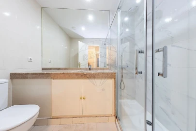 Apartamento T4 para Venda em Campolide