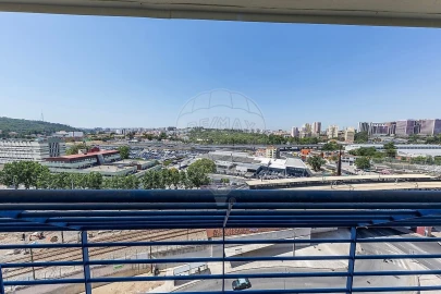 Apartamento T4 para Venda em Campolide