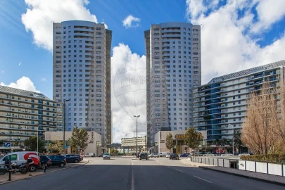 Apartamento T4 para Venda em Campolide