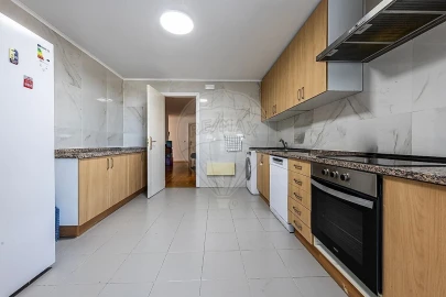 Apartamento T4 para Venda em Campolide
