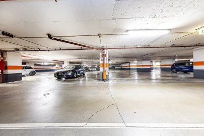 Apartamento T4 para Venda em Campolide