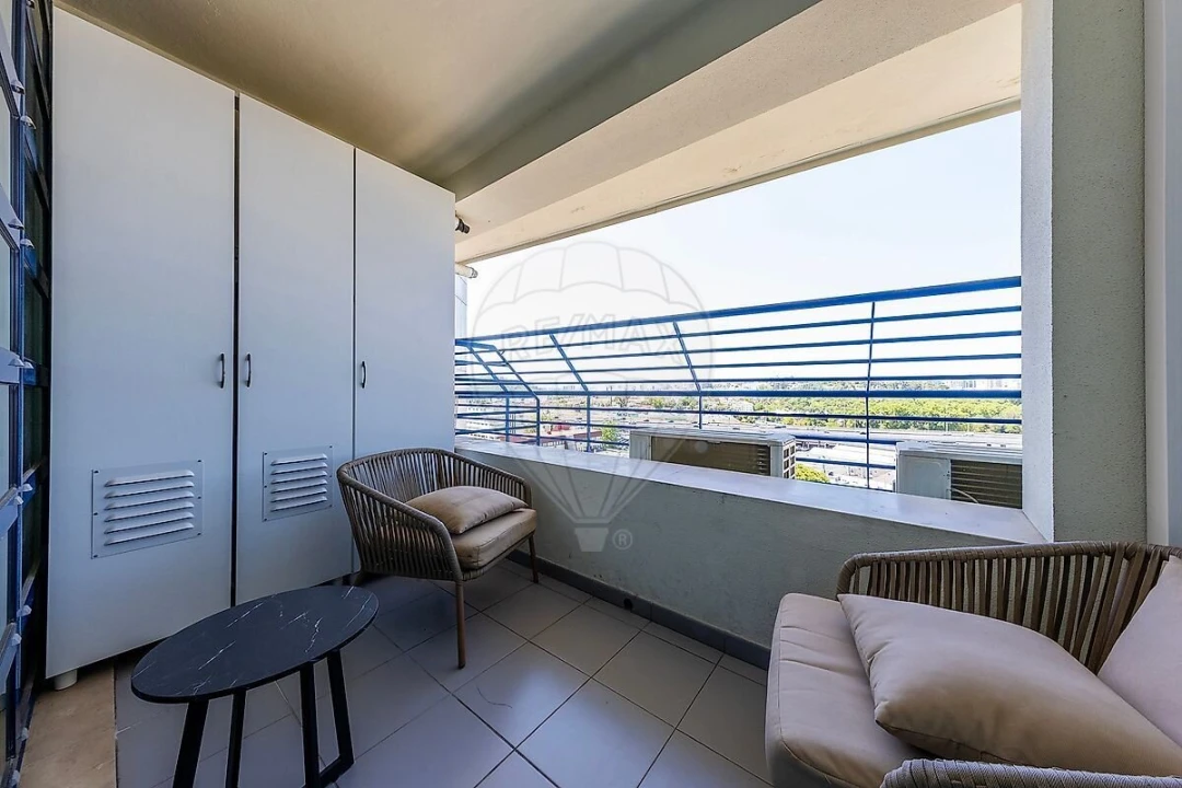 Apartamento T4 para Venda em Campolide Foto 12