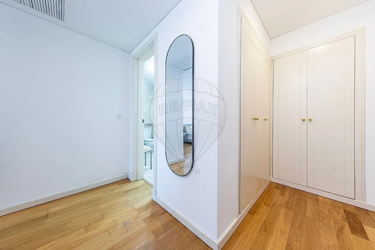Apartamento T4 para Venda em Campolide Foto 25