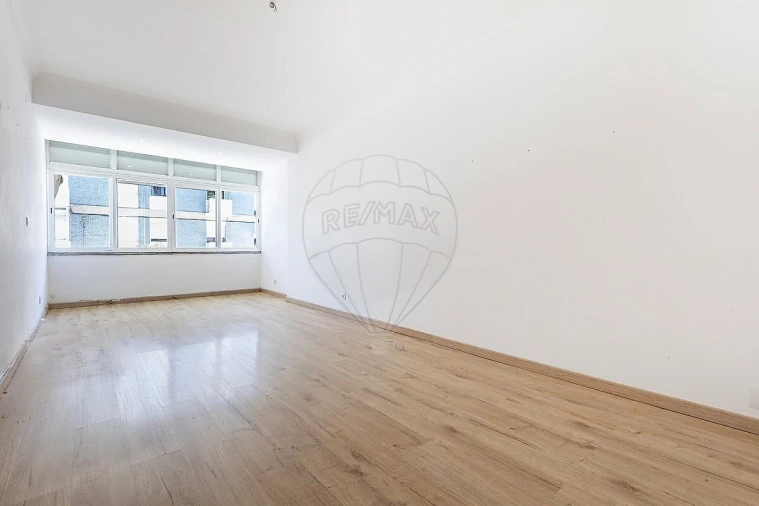 Apartamento T3 para Venda em Cascais e Estoril Foto 2