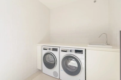 Apartamento T4 para Venda em Aldoar, Foz do Douro e Nevogilde