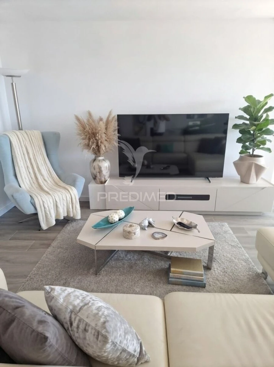 Apartamento T4 para Venda em Quarteira Foto 13