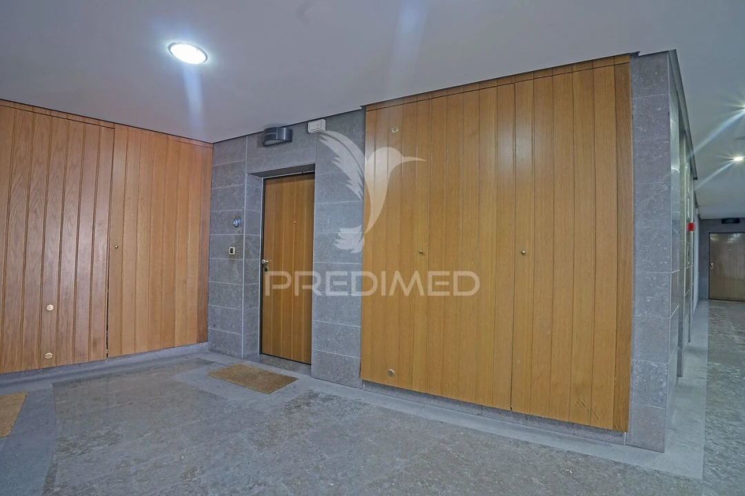 Apartamento T2 para Venda em Vila Franca de Xira Foto 23