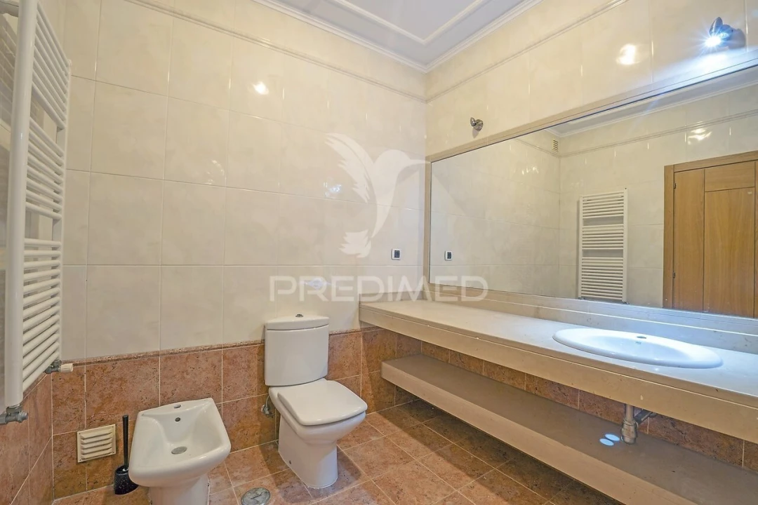 Apartamento T2 para Venda em Vila Franca de Xira Foto 5