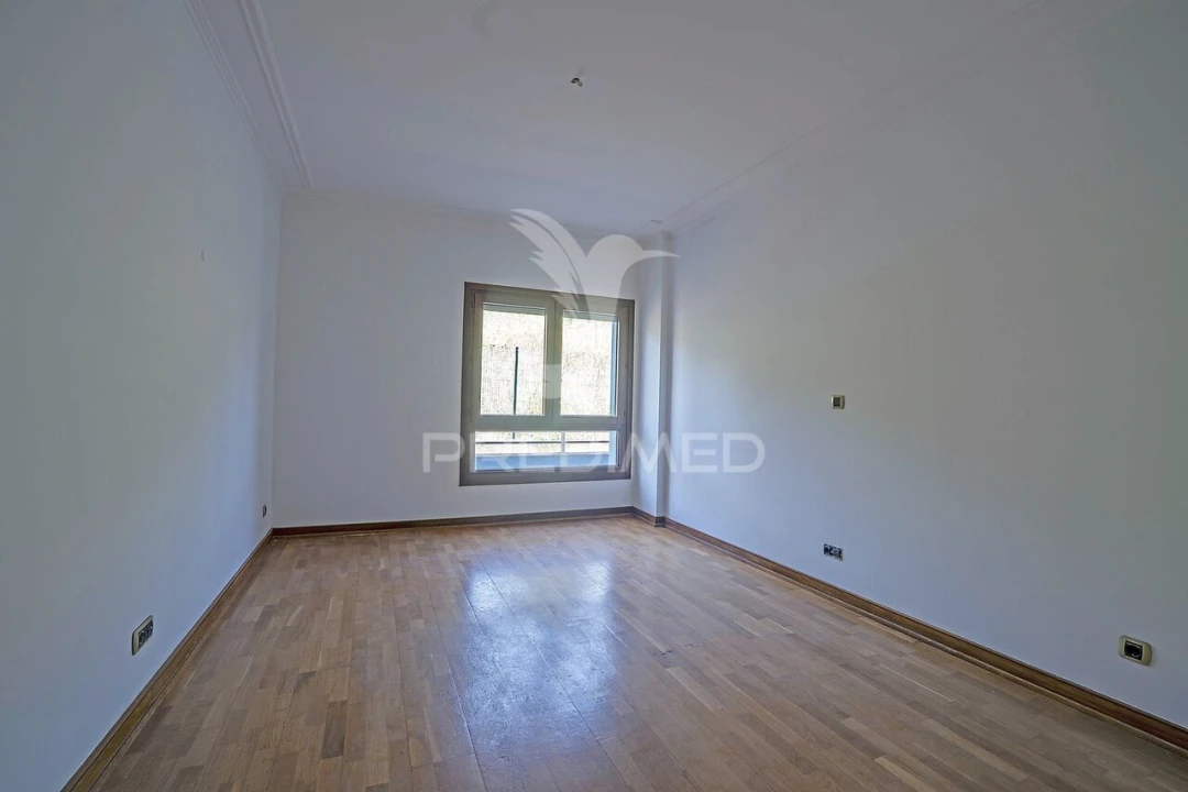 Apartamento T2 para Venda em Vila Franca de Xira Foto 14