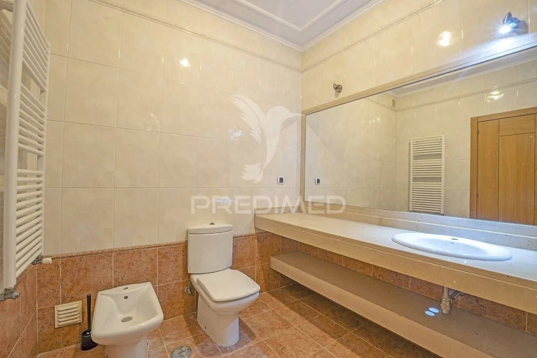 Apartamento T2 para Venda em Vila Franca de Xira Foto 6