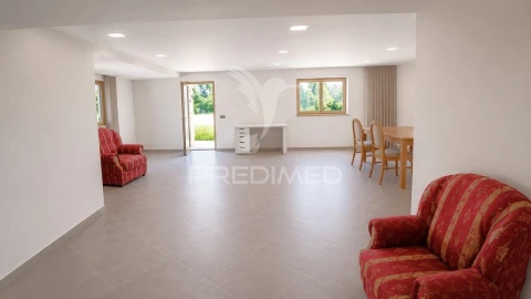 Moradia T3 para Venda em Airães