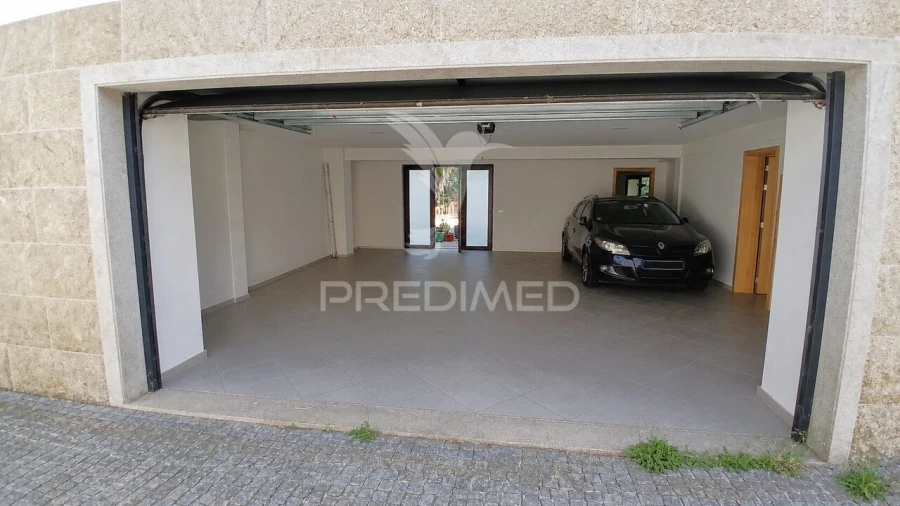 Moradia T3 para Venda em Airães Foto 25