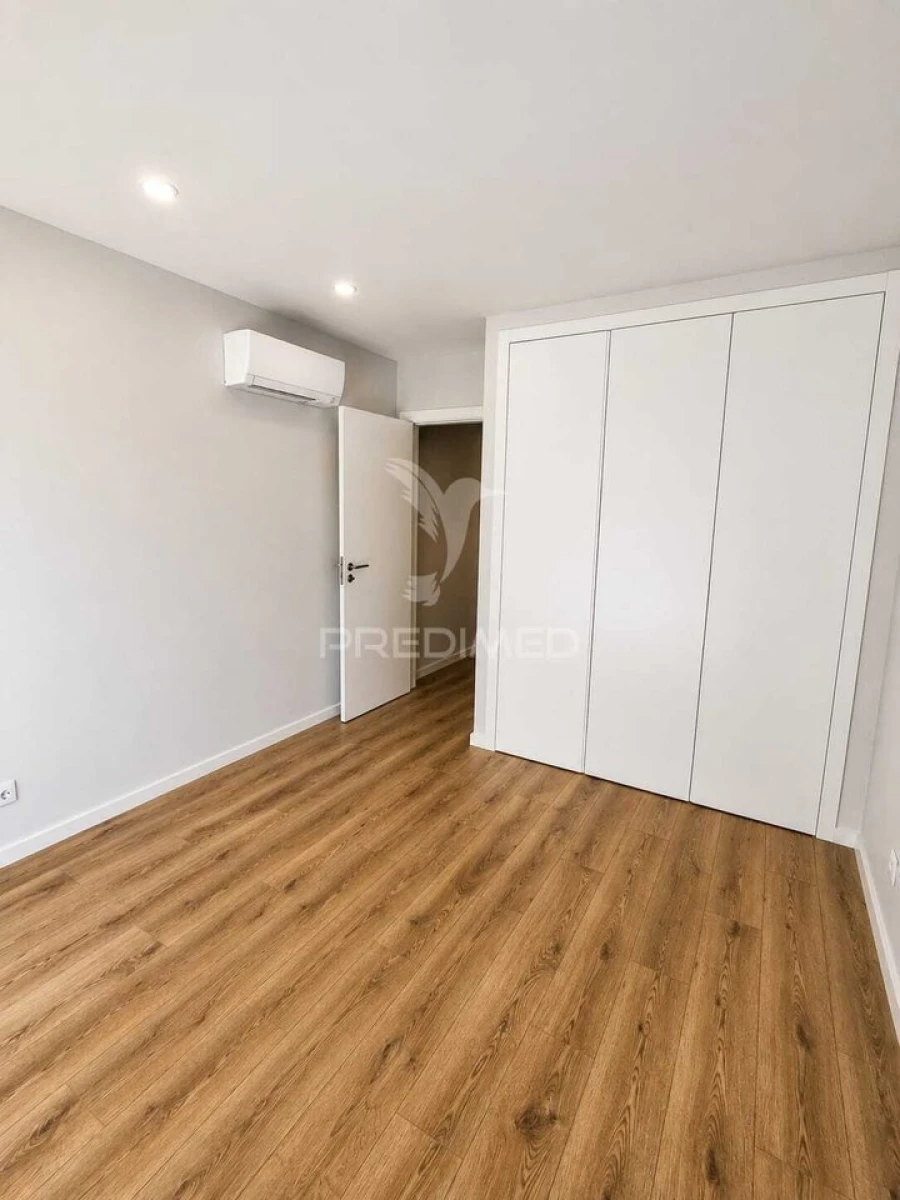 Apartamento T2 para Venda em Marrazes e Barosa Foto 6