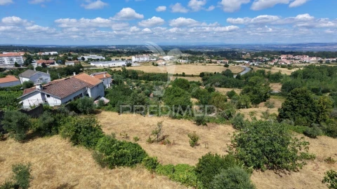 Moradia T0 para Venda em Gouveia (São Pedro e São Julião)