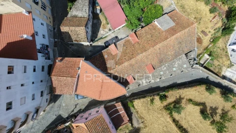Moradia T0 para Venda em Gouveia (São Pedro e São Julião)