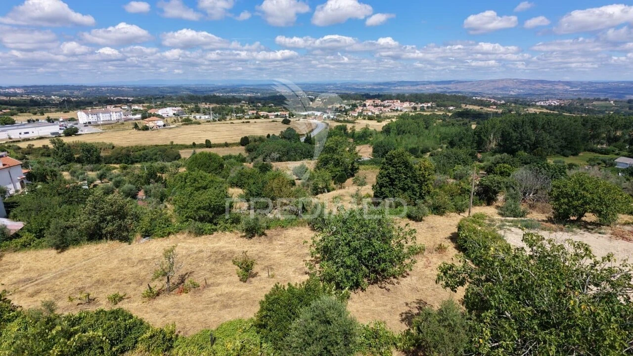 Moradia T0 para Venda em Gouveia (São Pedro e São Julião) Foto 16