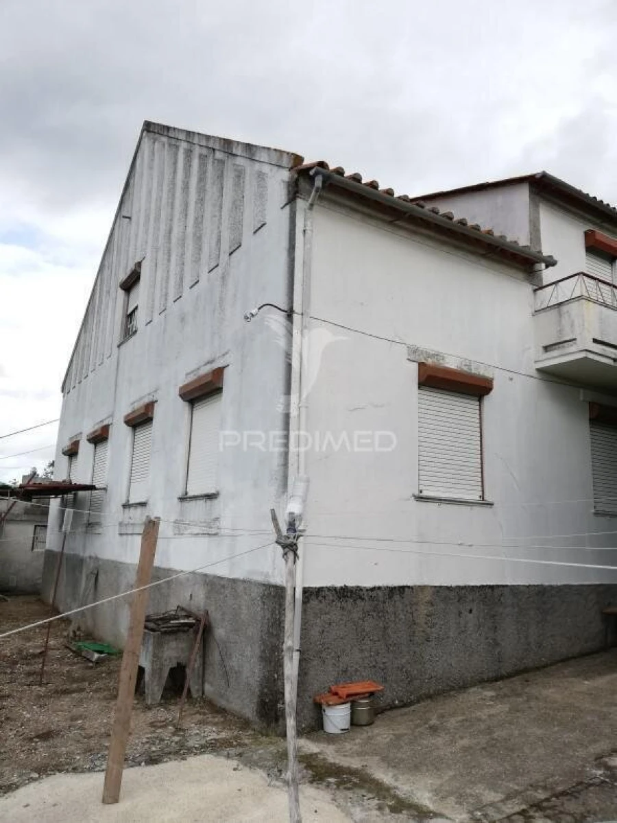 Moradia T0 para Venda em Gouveia (São Pedro e São Julião) Foto 3