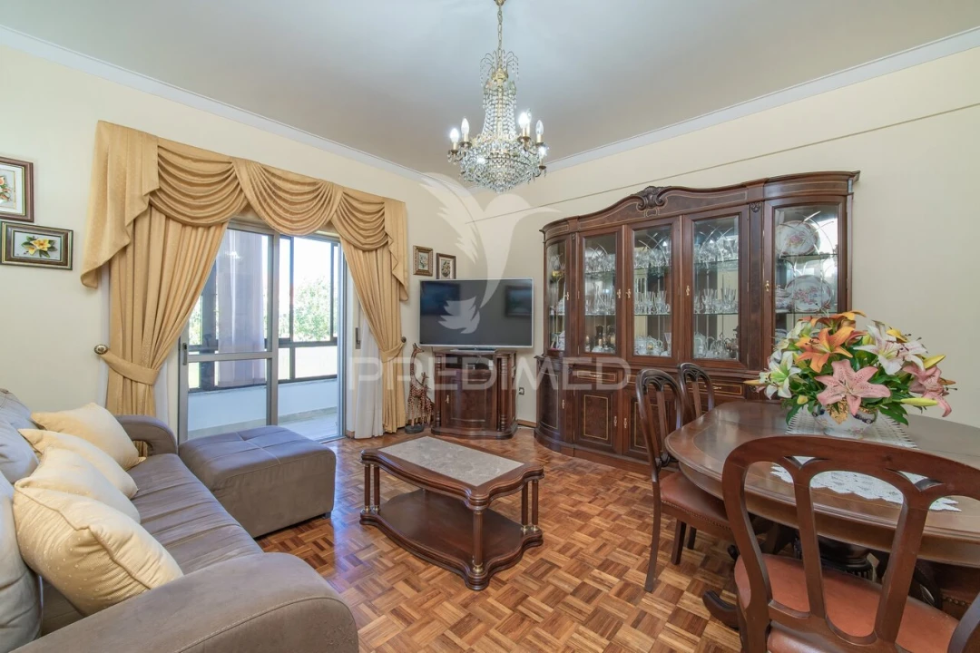 Apartamento T3 para Venda em Póvoa de Santa Iria e Forte da Casa Foto 23