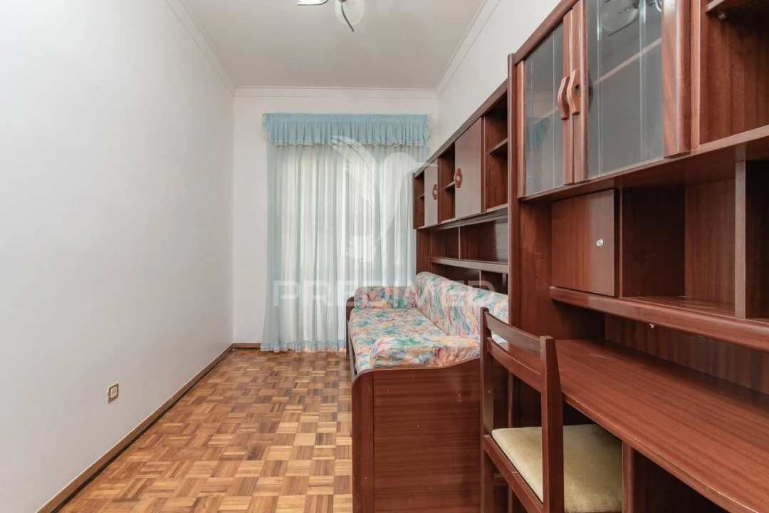 Apartamento T3 para Venda em Póvoa de Santa Iria e Forte da Casa Foto 5