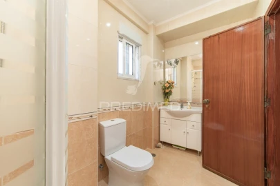 Apartamento T3 para Venda em Póvoa de Santa Iria e Forte da Casa