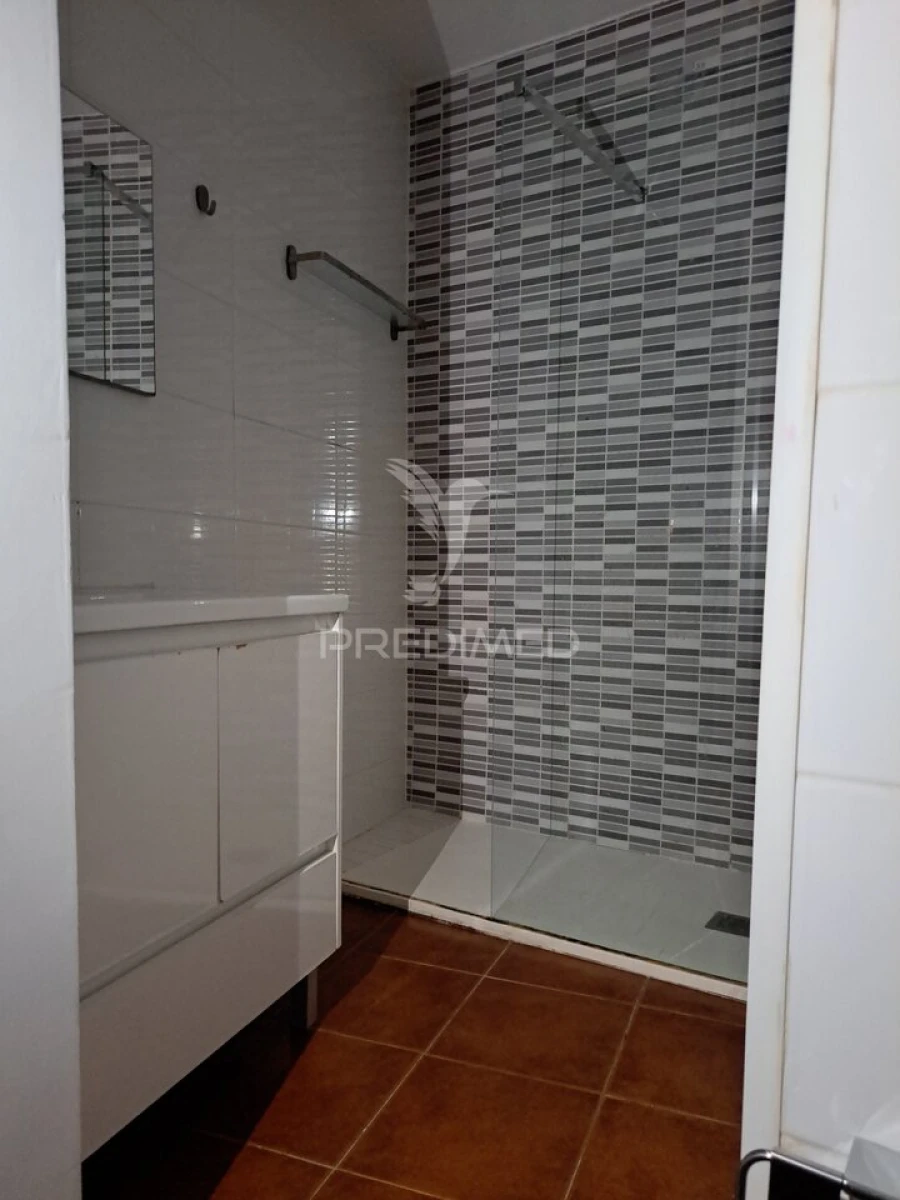 Moradia T1 para Venda em Gondomar (São Cosme), Valbom e Jovim Foto 5