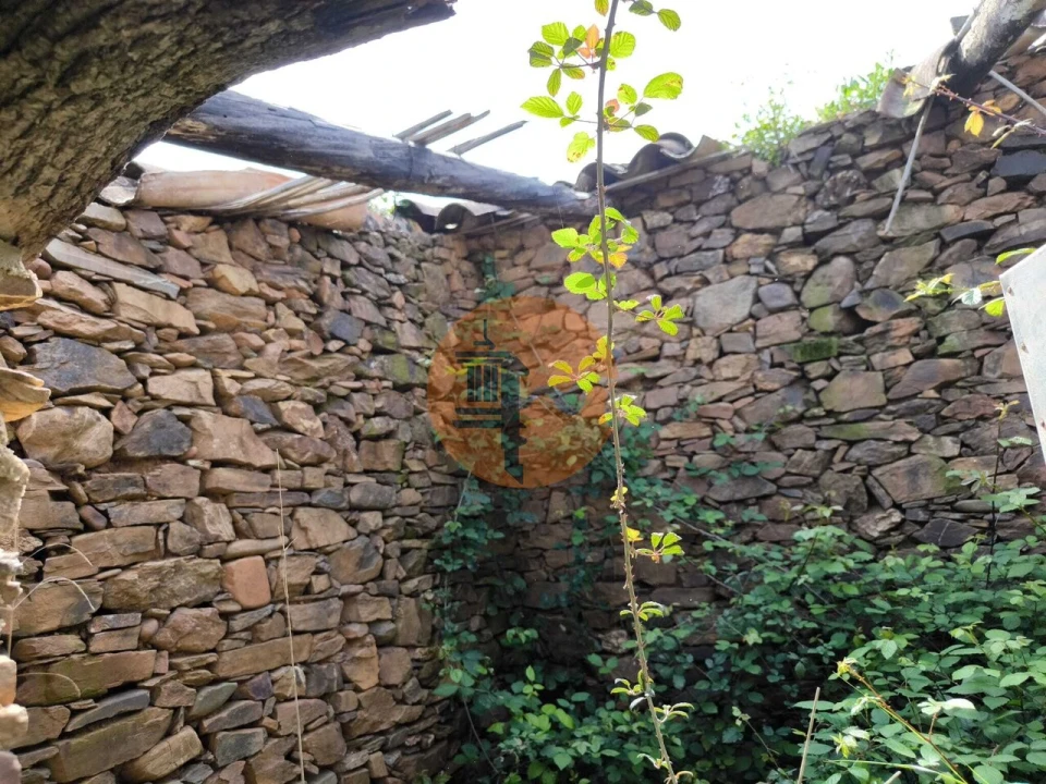 Moradia T0 para Venda em Santa Catarina da Fonte do Bispo Foto 39