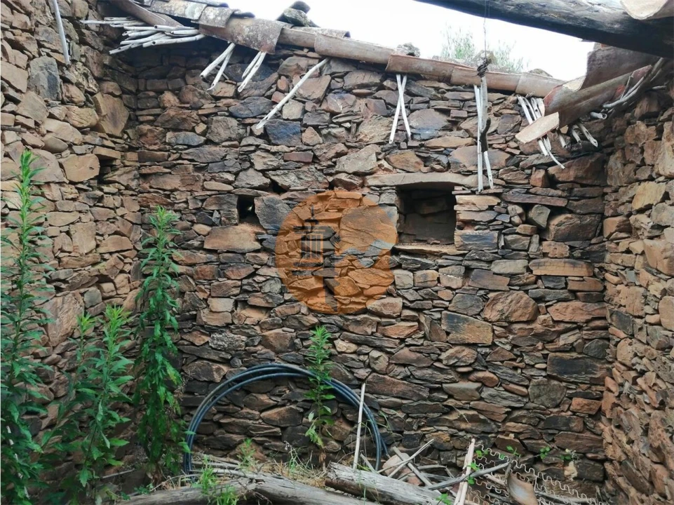 Moradia T0 para Venda em Santa Catarina da Fonte do Bispo Foto 42