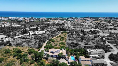 Moradia T6 para Venda em Albufeira e Olhos de Água