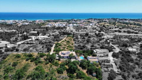 Moradia T6 para Venda em Albufeira e Olhos de Água