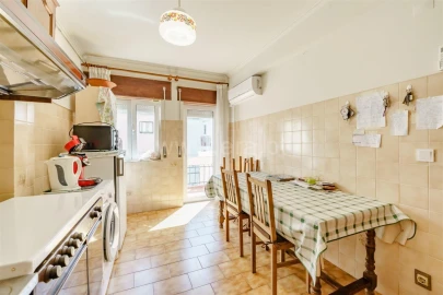 Apartamento T3 para Venda em Fundão, Valverde, Donas, A. Joanes, A. Nova Cabo