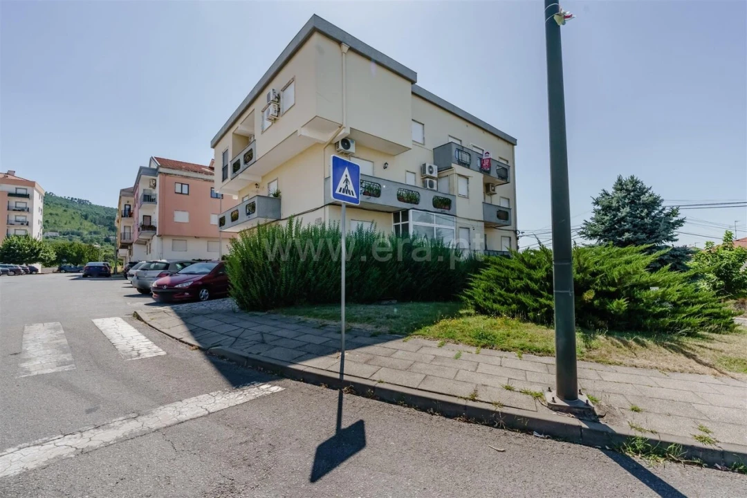 Apartamento T3 para Venda em Fundão, Valverde, Donas, A. Joanes, A. Nova Cabo Foto 1